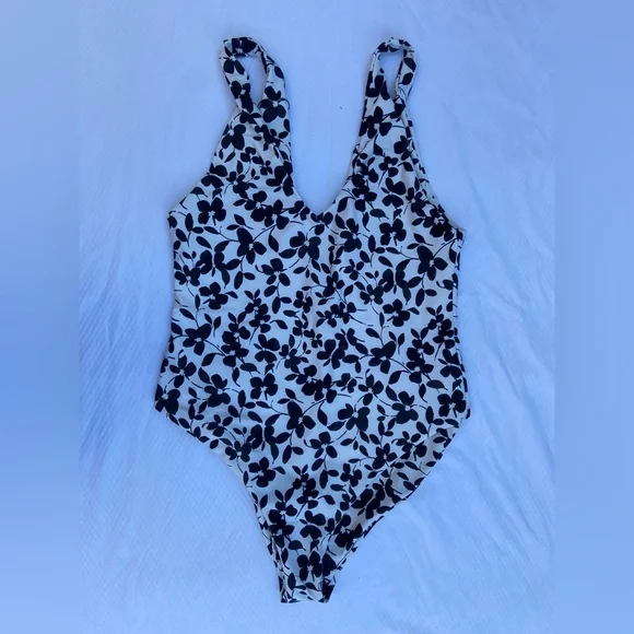 Skatie Amanda One Piece Swinsuit (Price Is Firm) - Picture 1 of 2